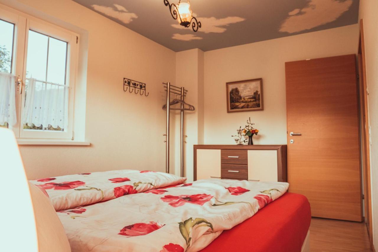 Coraline -koblach, 6-10 P, 3 Schlafzimmer, Kueche, Riesige Terrasse, Parkplatz, Wifi, Stellplatz Apartment *