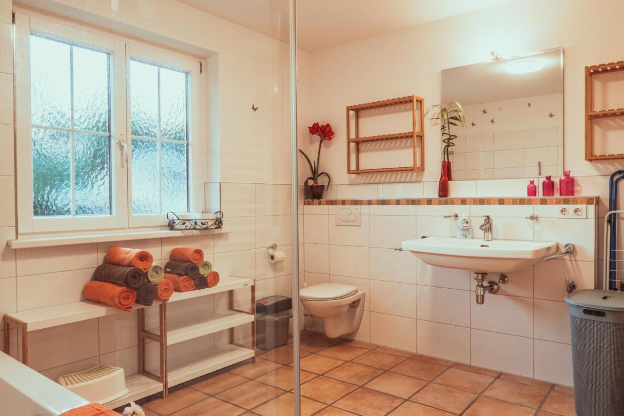 Coraline -koblach, 6-10 P, 3 Schlafzimmer, Kueche, Riesige Terrasse, Parkplatz, Wifi, Stellplatz * Koblach