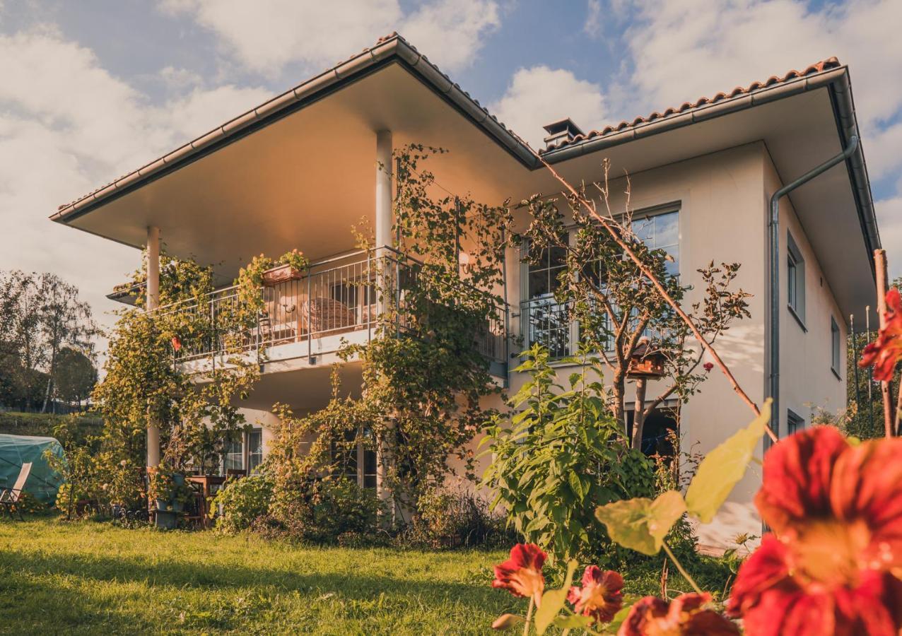 Coraline -koblach, 6-10 P, 3 Schlafzimmer, Kueche, Riesige Terrasse, Parkplatz, Wifi, Stellplatz *